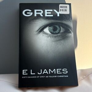 📚 3 for $18 Books - GREY by E L James